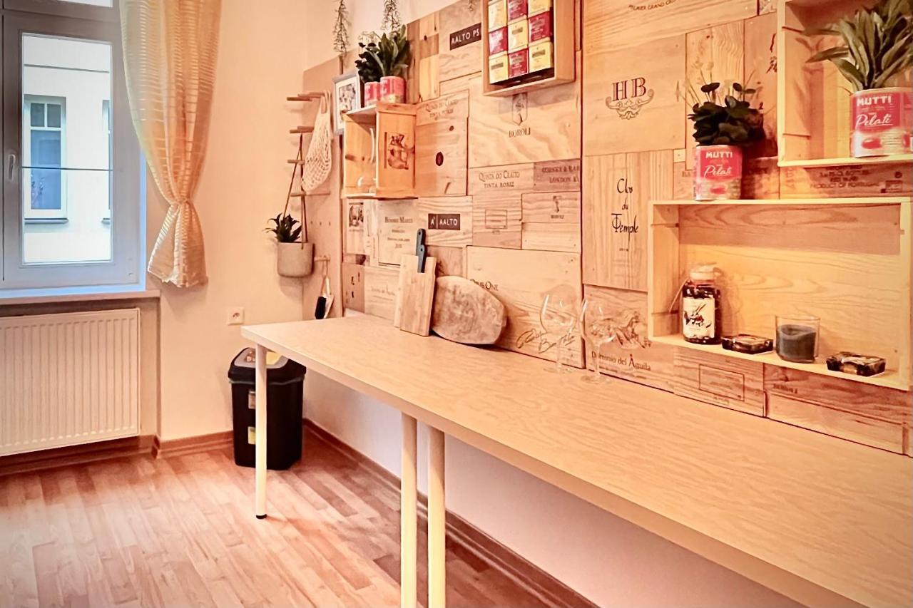 Sunny City - Apartment In Spa Zone With Private Garage Karlovy Vary Kültér fotó