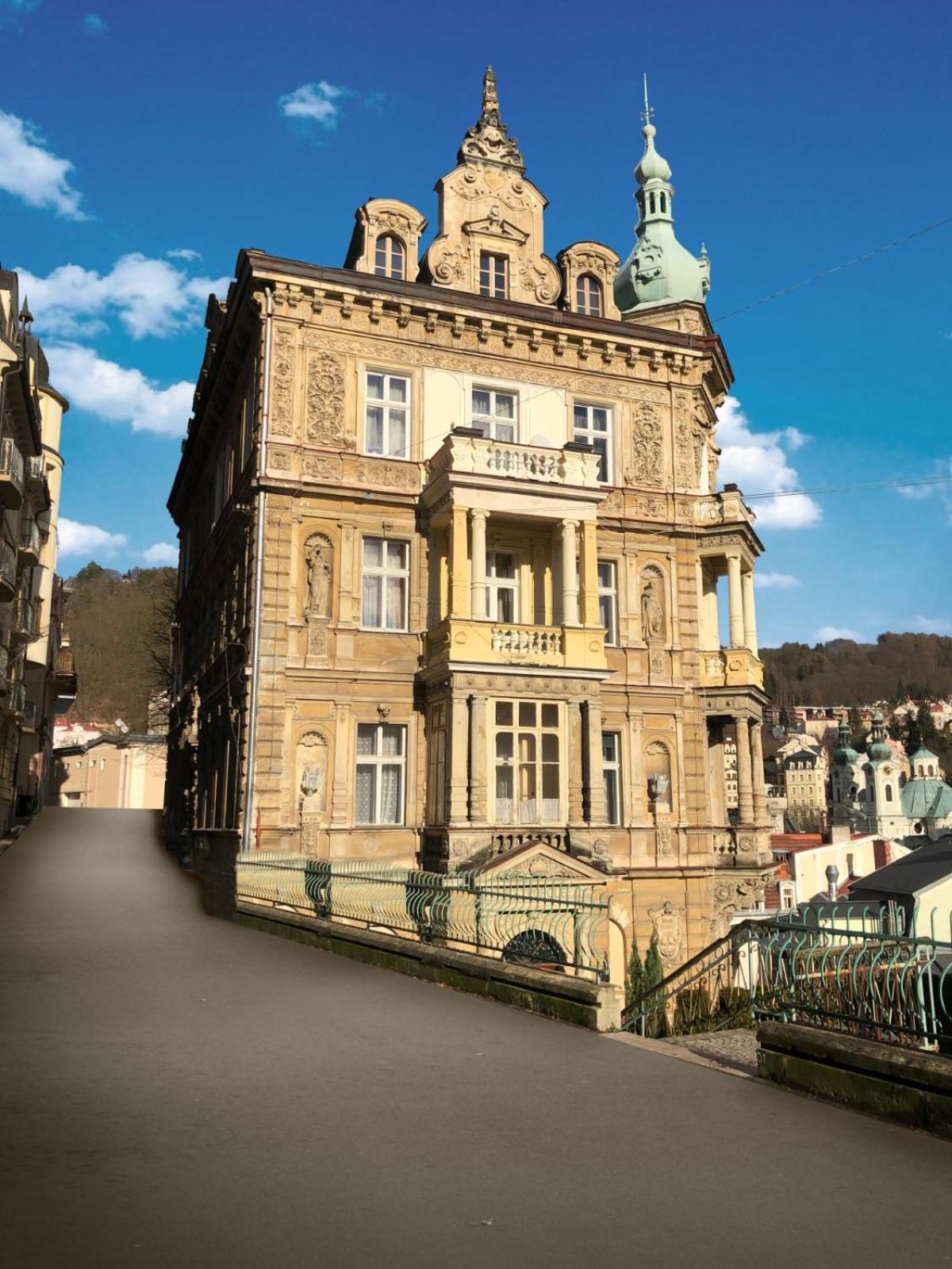 Sunny City - Apartment In Spa Zone With Private Garage Karlovy Vary Kültér fotó