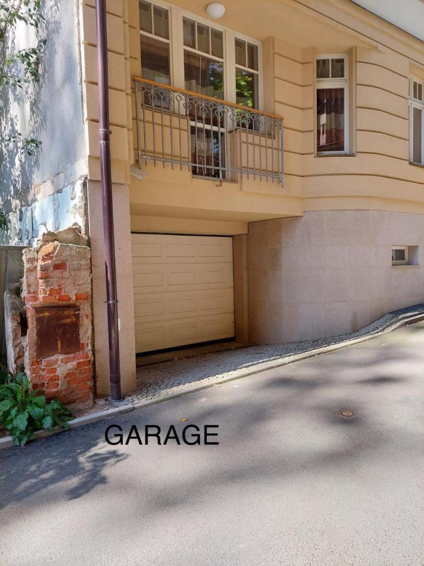Sunny City - Apartment In Spa Zone With Private Garage Karlovy Vary Kültér fotó